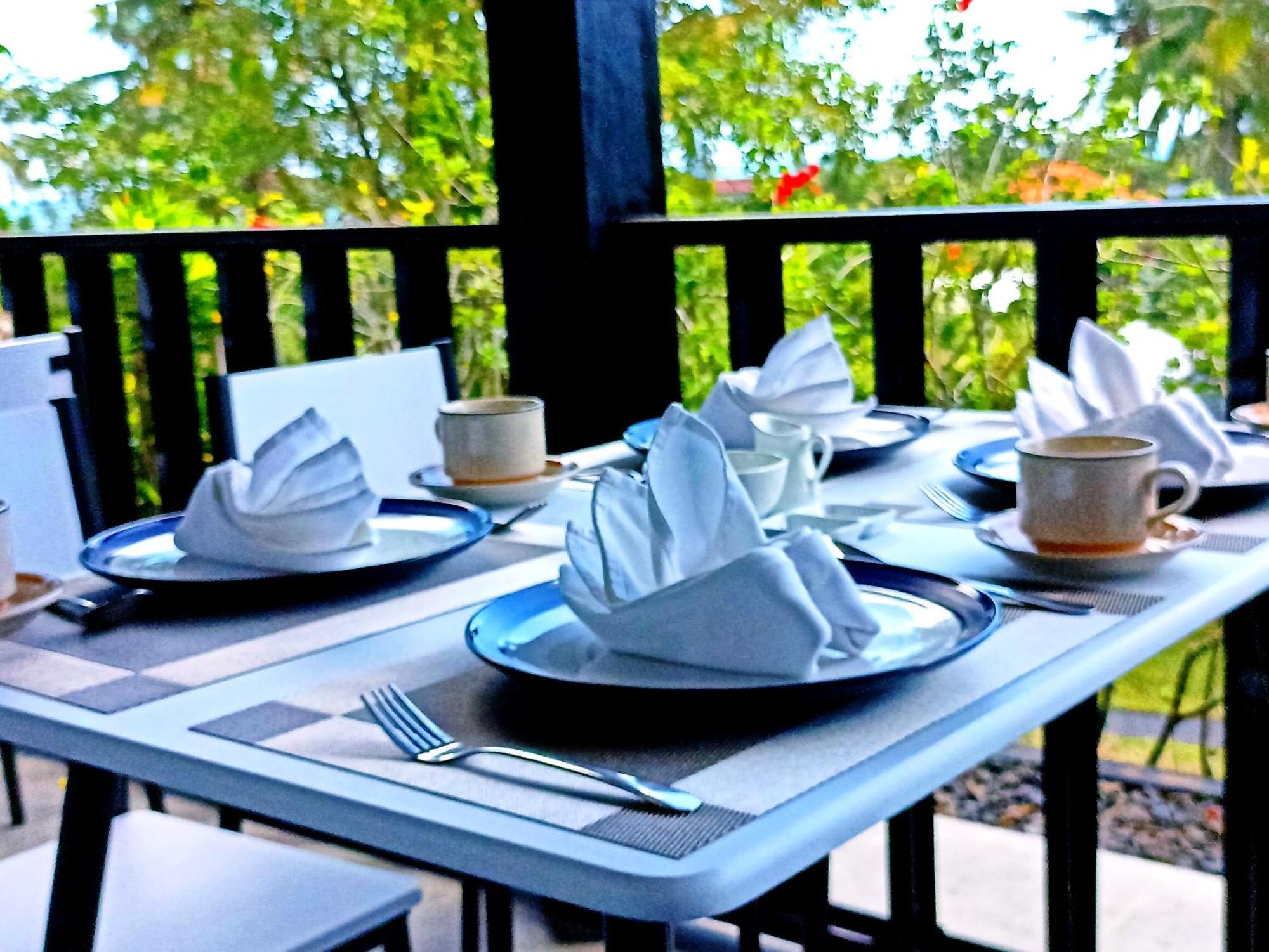 Melasa House Senggigi Bagian luar foto