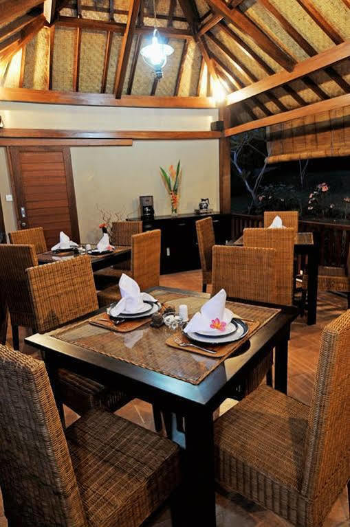 Melasa House Senggigi Bagian luar foto
